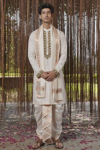 Beige plain silk kurta & dhoti with stole