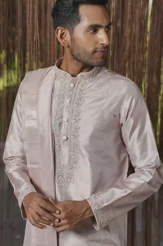 Grey plain silk kurta & dhoti with stole