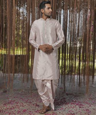 Grey plain silk kurta & dhoti with stole 4