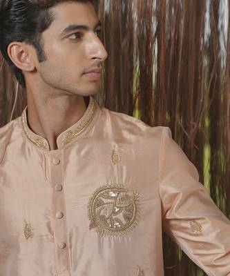 Pink plain silk kurta & dhoti with stole 2