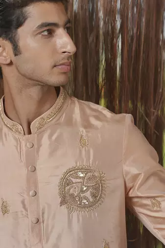 Pink plain silk kurta & dhoti with stole