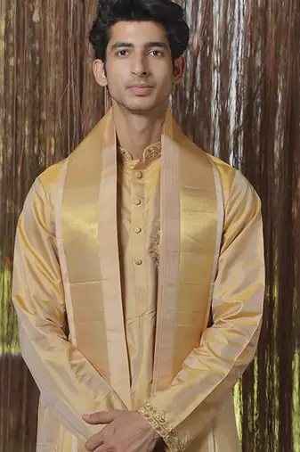 Gold plain silk kurta & dhoti with stole