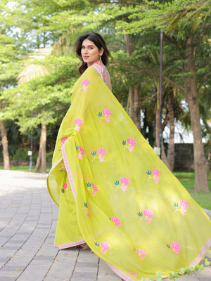 Totta pari cotton embroidery saree with blouse 3