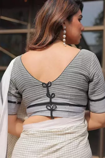 Saras bengal traditional check saree with blouse