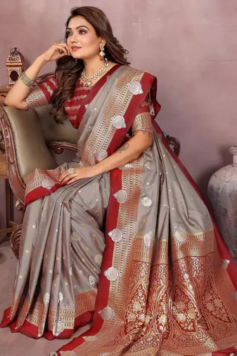 Grey handloom kalamkari silk blend saree with zari woven work