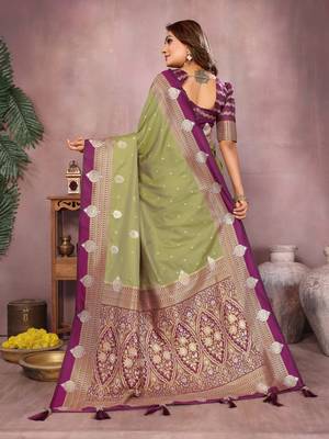 Olive handloom kalamkari silk blend saree with zari woven work 4