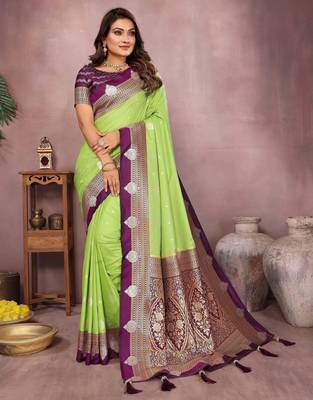 Parrot handloom kalamkari silk blend saree with zari woven work 1