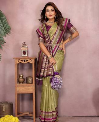 Green handloom kalamkari silk blend saree with zari woven work 2