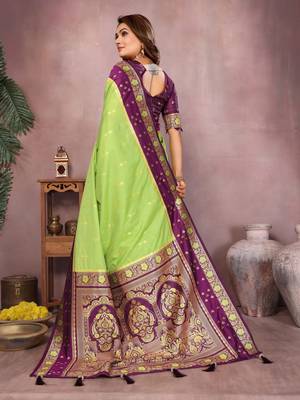 Parrot handloom kalamkari silk blend saree with zari woven work 4