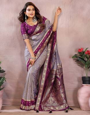 Lavender handloom kalamkari silk blend saree with zari woven work 2