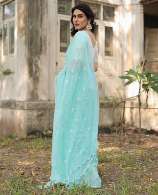 Jenny embroidered mul cotton saree with blouse 3