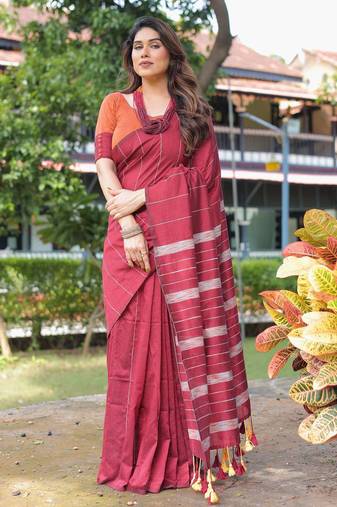 Durga red cototn saree with blouse