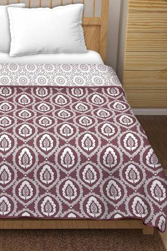 Jinita reversible cotton dohar (maroon)  - single