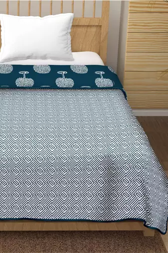 Moohina reversible cotton dohar (blue)  - single