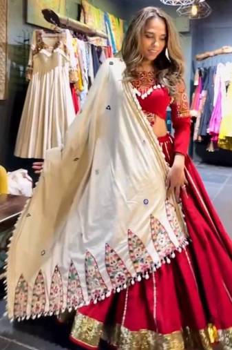 Red readymade Chaniya Choli for Navratri