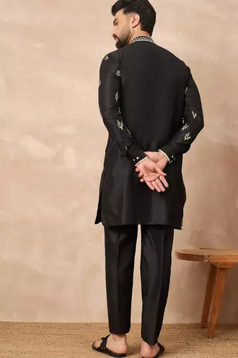 Black embroidered kurta pant set     indian festive wear with elegant detailing