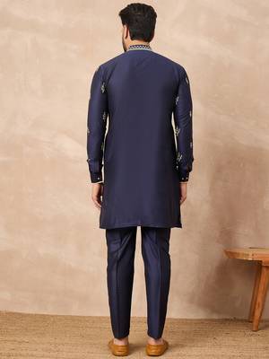 Navy blue embroidered kurta pant set     stylish indian wedding outfit for men 4