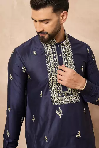 Navy blue embroidered kurta pant set     stylish indian wedding outfit for men