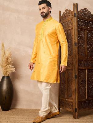 Yellow abstract printed kurta pant set     stylish indian ethnic wear for men 2