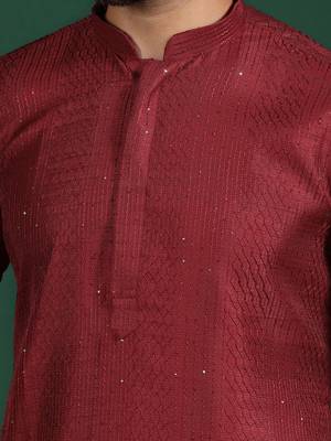Red embroidered kurta pyjama set     elegant indian festive wear for men 5