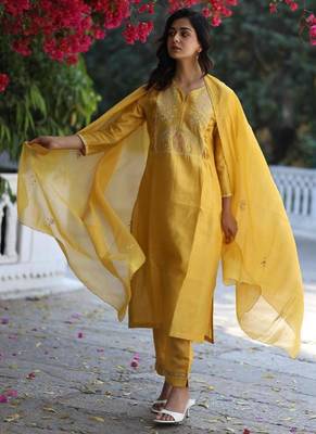 Mustard half lily yoke suit set 3