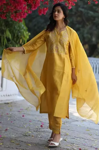 Mustard half lily yoke suit set