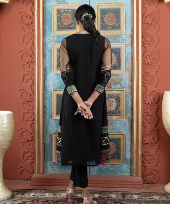 Black embroidered georgette asymmetrical  kurta 4