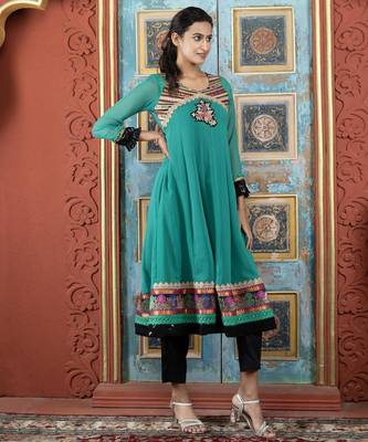 Green embroidered georgette a line kurta 3