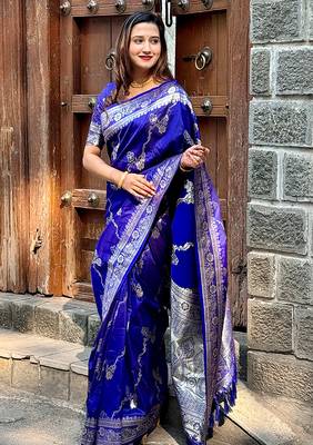 Violet banarasi jaal soft silk blend zari woven saree 4