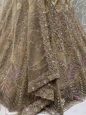 golden net sequins bridal lehenga set choli with dupatta with dupatta 3