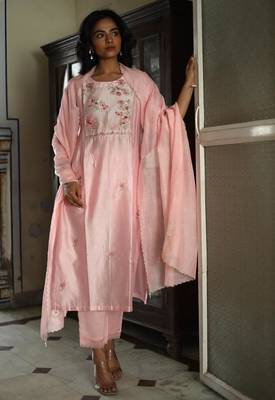 Blush pink dream garden suit set 1