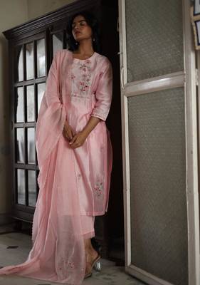 Blush pink dream garden suit set 2