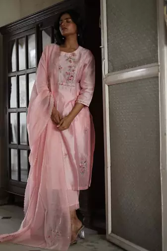 Blush pink dream garden suit set