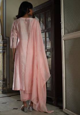 Blush pink dream garden suit set 4