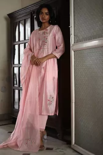 Blush pink dream garden suit set