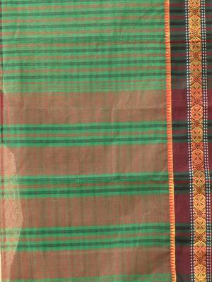 Green bengal tant pure cotton saree with zari border 4