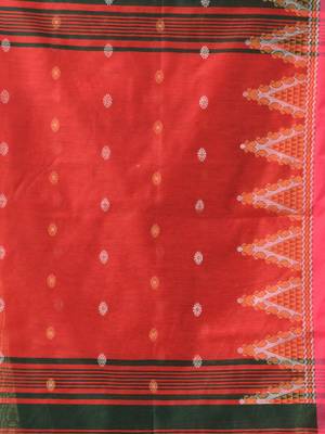 Green and red cotton blend saree with ethnic motifs 4