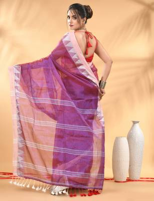 Magenta and white tissue saree with woven geometric border 3