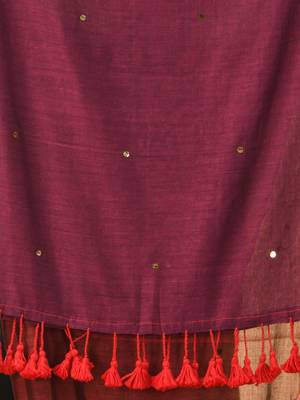 Red and magenta sequin mulmul cotton saree 4