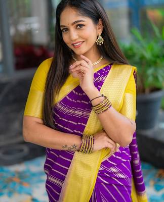 Multicolor silk blend saree with blouse 4