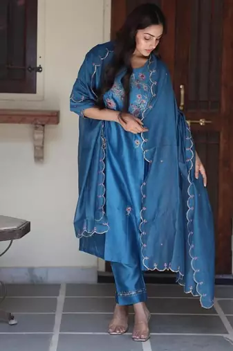 Prussian blue dream garden suit set