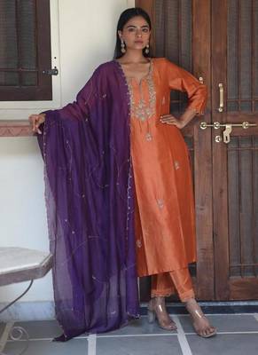 Rust orange peonies and parrot kurta set 3