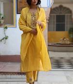 Mustard guldasta heritage suit set