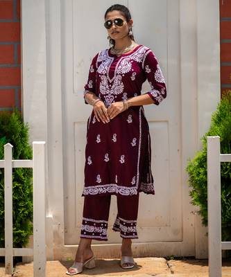 Chikankari cotton embroidered kurta set 2