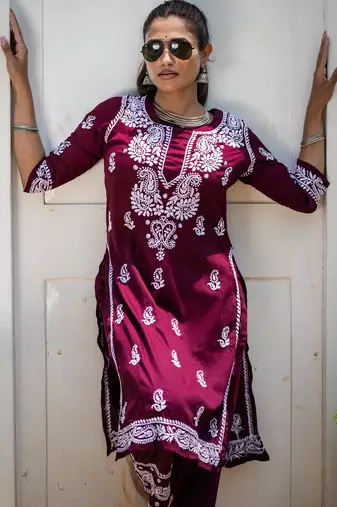 Chikankari cotton embroidered kurta set