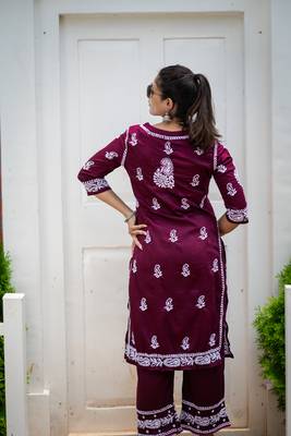 Chikankari cotton embroidered kurta set 5