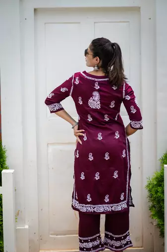 Chikankari cotton embroidered kurta set