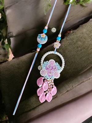 Pastel dream rakhi & lumba set – handmade floral rakhi for brother
and bhabhi 4