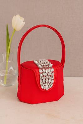 Elegant red crystal bucket bag 1