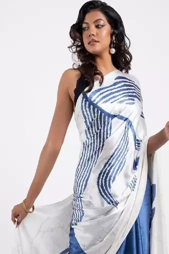 Navyblue crepe digital printed saree with blouse